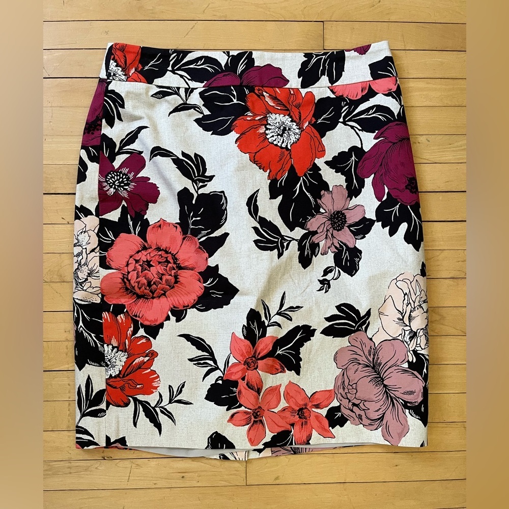 Ann Taylor Floral Pencil Skirt